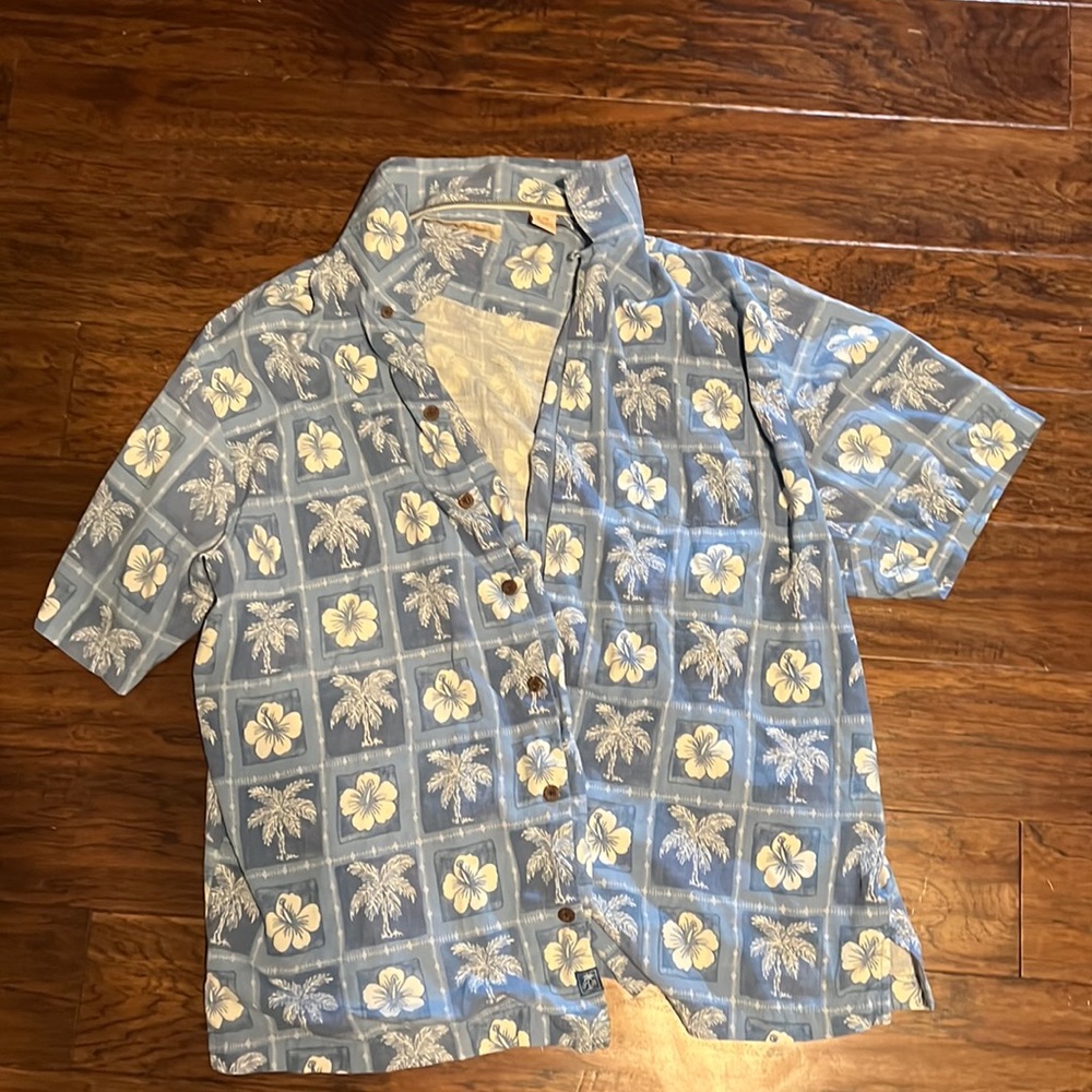 Men's Tommy Bahama short sleeve button up shirt